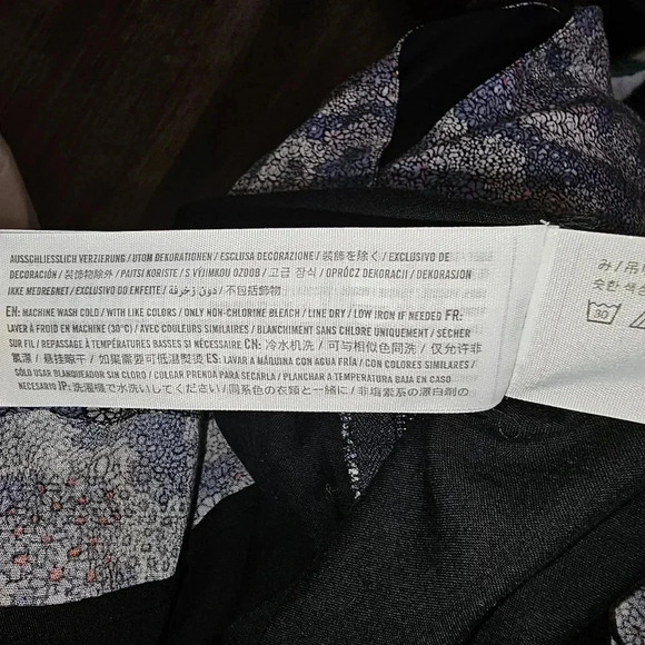 Abercrombie & Fitch multi colored midi floral dress with long sleeves - Picture 12 of 13